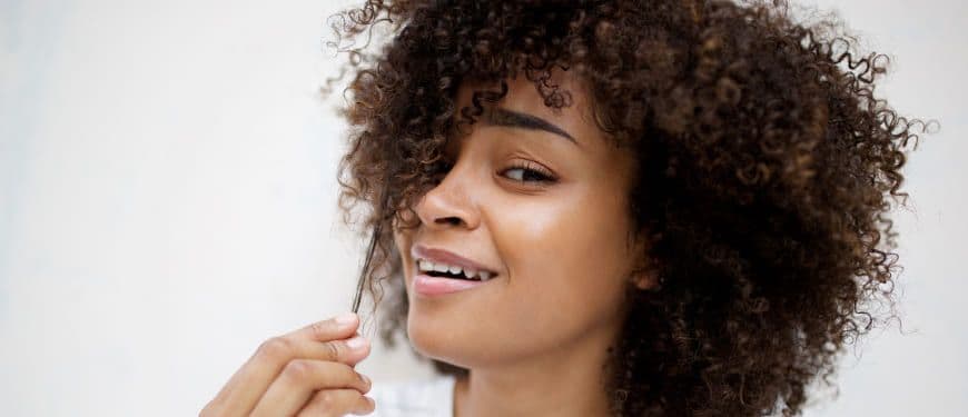 Cheveux abîmés : que faire ? Quelles solutions pour les cheveux abîmés ?